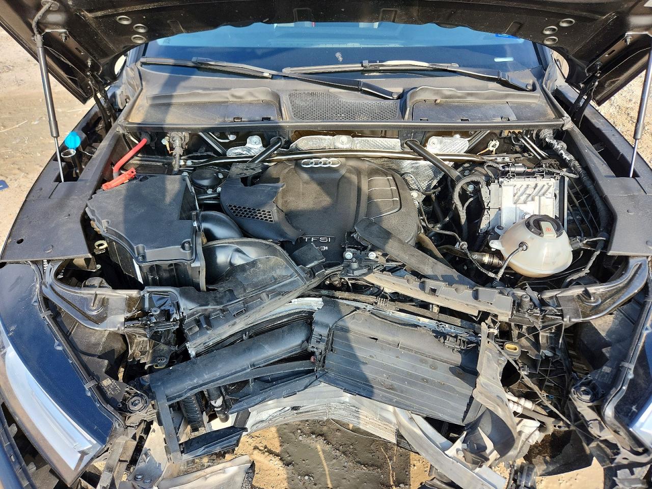 WA1ANAFY3J2101820 · 2018 AUDI Q5 · 12/13