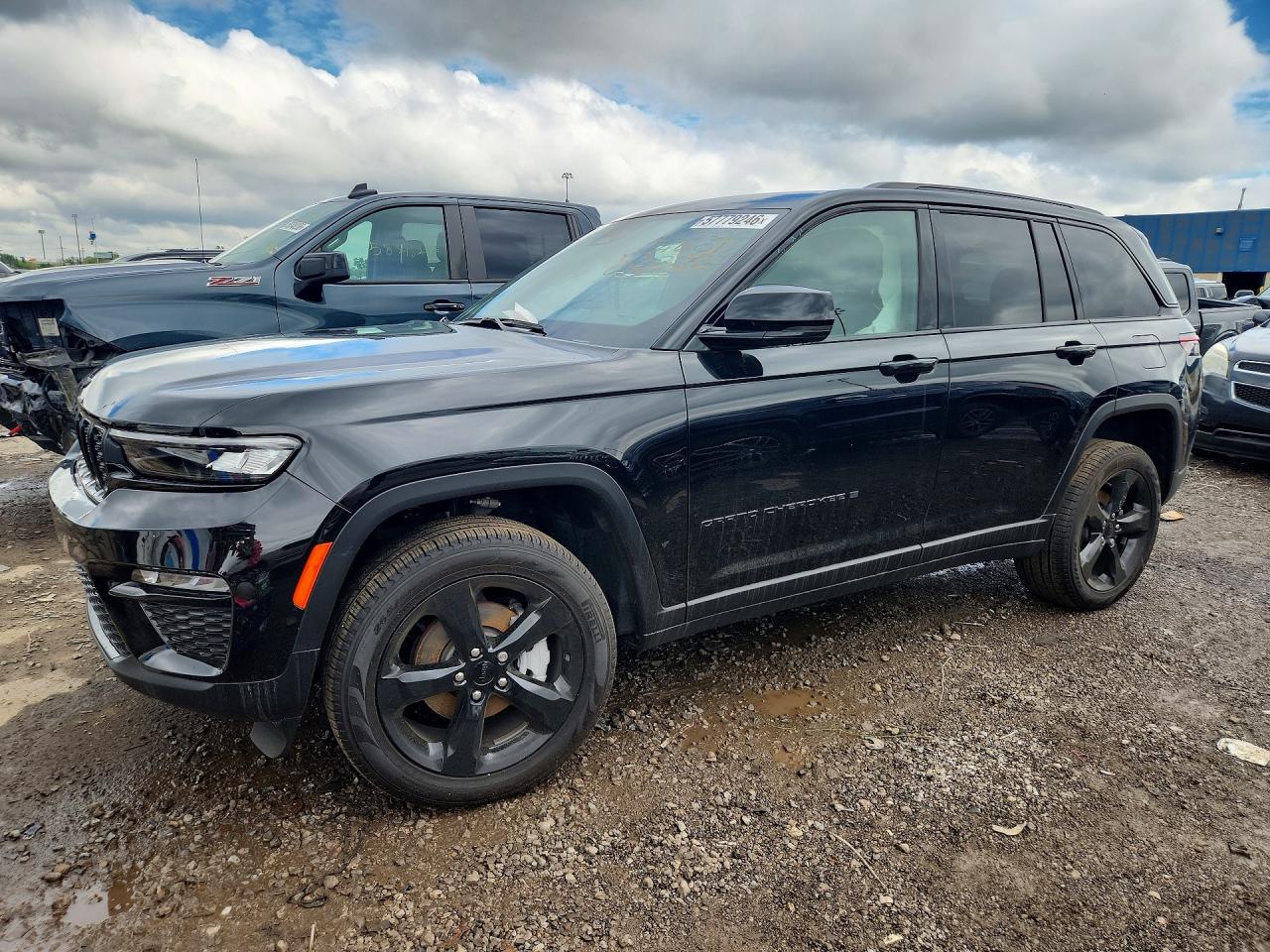 1C4RJHBG3SC346011 · 2025 JEEP GRAND CHEROKEE