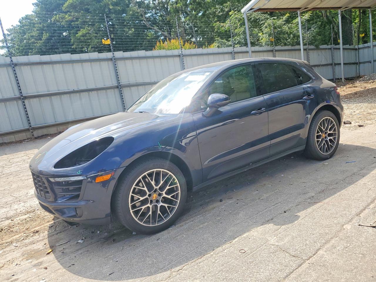 WP1AA2A54JLB13617 · 2018 PORSCHE MACAN