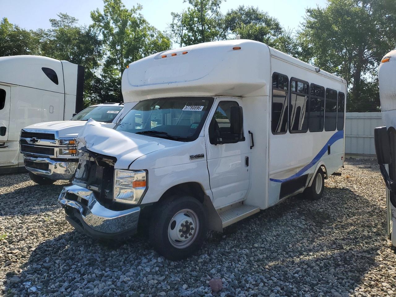 1FDFE4FS7KDC01106 · 2019 FORD ECONOLINE · 2/10