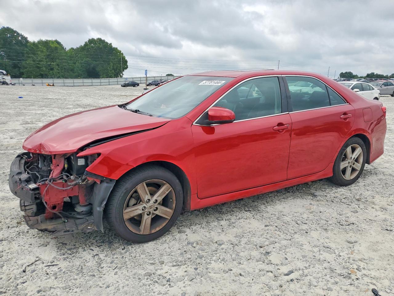 4T1BF1FK1DU688011 · 2013 TOYOTA CAMRY