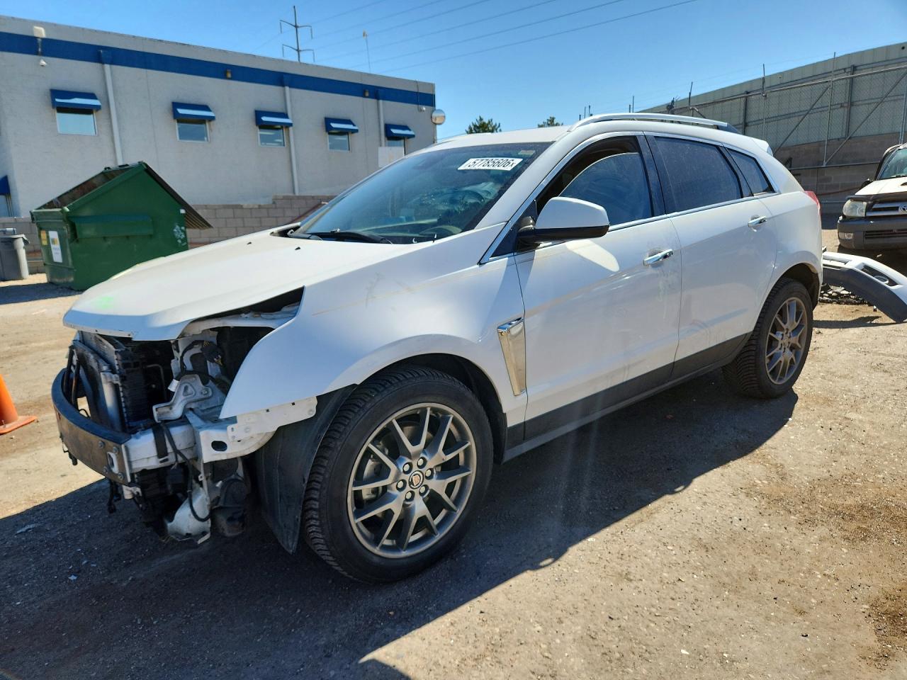 3GYFNDE36GS533084 · 2016 CADILLAC SRX