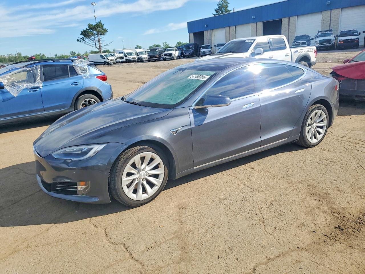 5YJSA1E22HF199863 · 2017 TESLA MODEL S