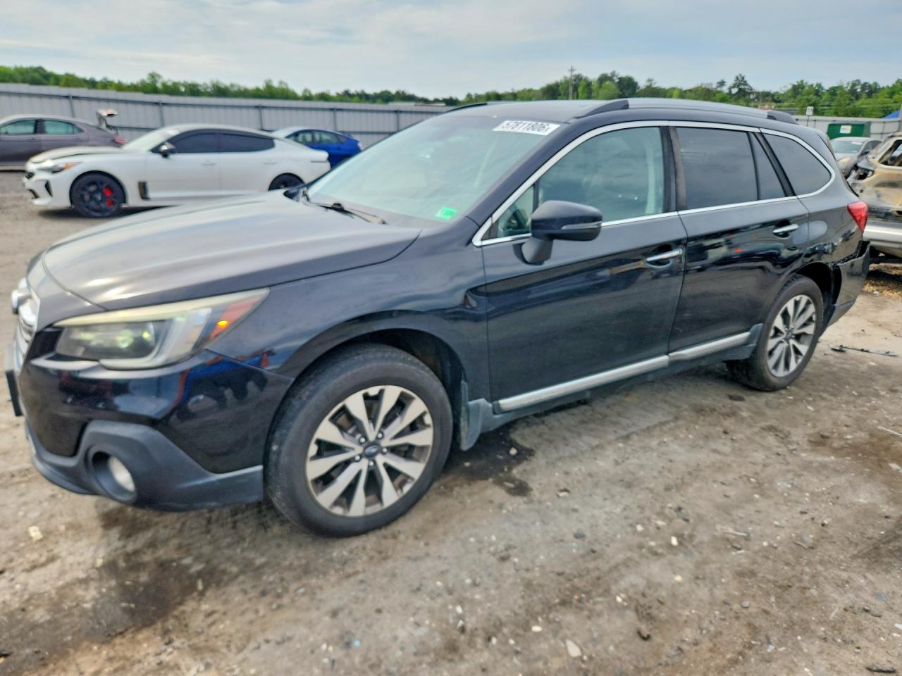 4S4BSATC6J3333104 · 2018 SUBARU OUTBACK