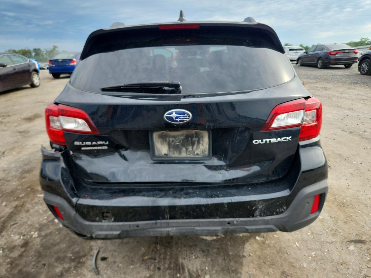 4S4BSATC6J3333104 · 2018 SUBARU OUTBACK · 6/12