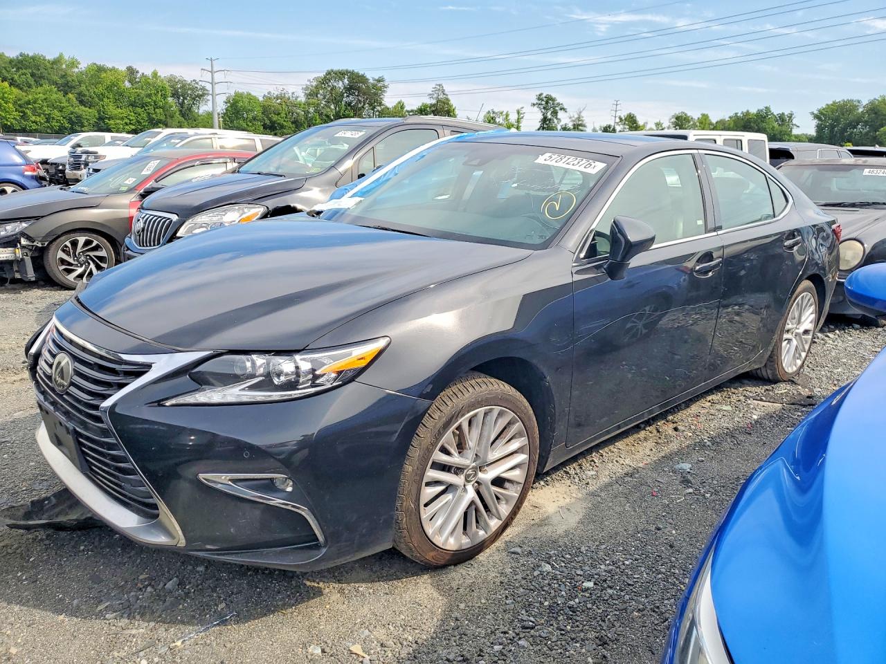 58ABK1GG5JU101951 · 2018 LEXUS ES