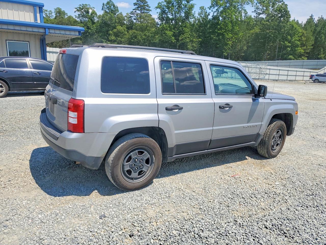 1C4NJPBA1HD118662 · 2017 JEEP PATRIOT · 3/13