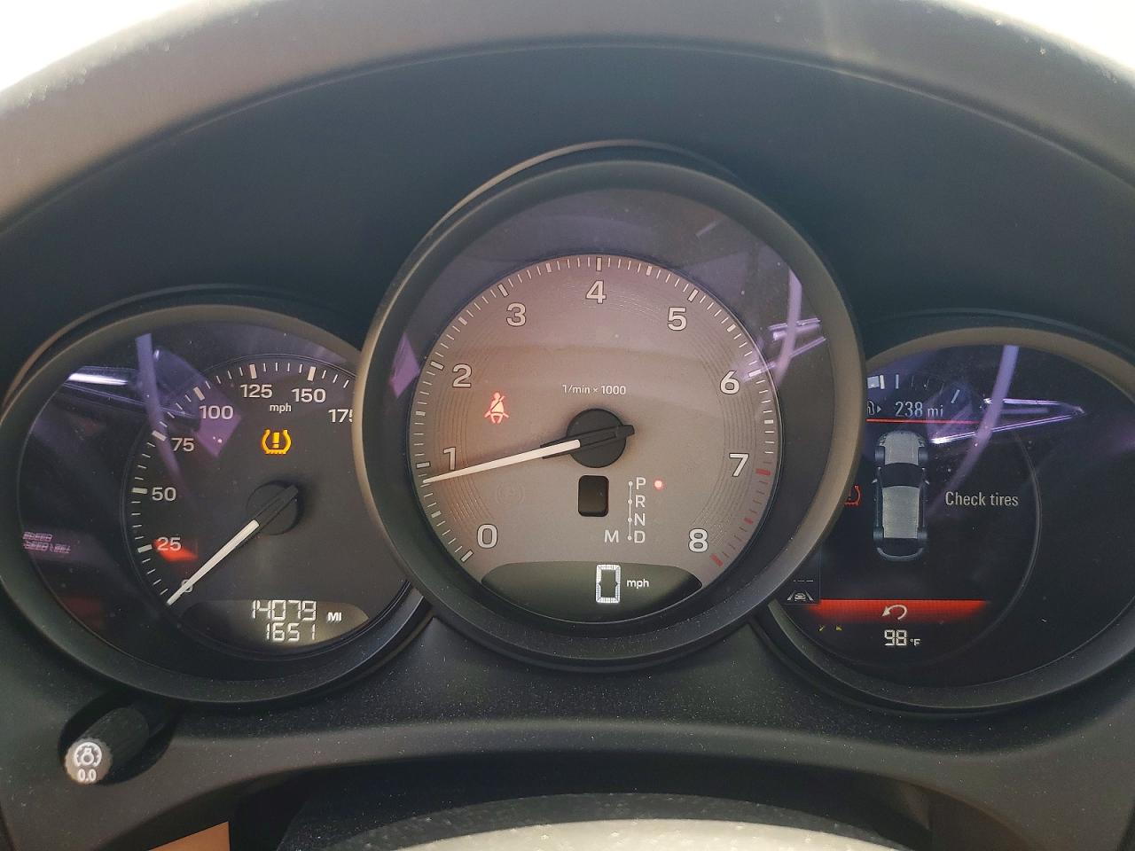 WP1AG2A56SLB41788 · 2025 PORSCHE MACAN · 9/13
