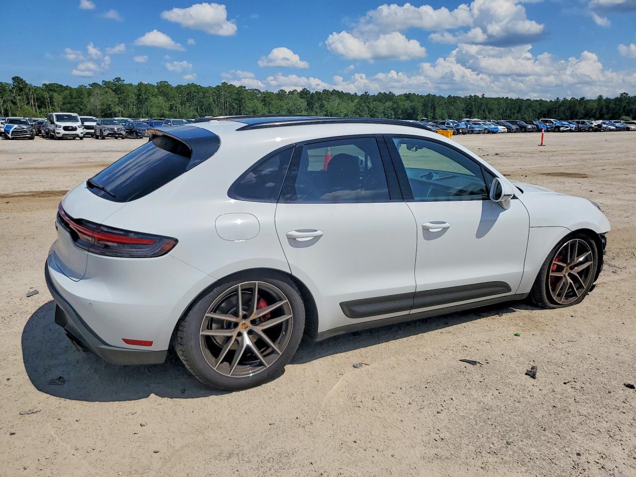 WP1AG2A56SLB41788 · 2025 PORSCHE MACAN · 3/13