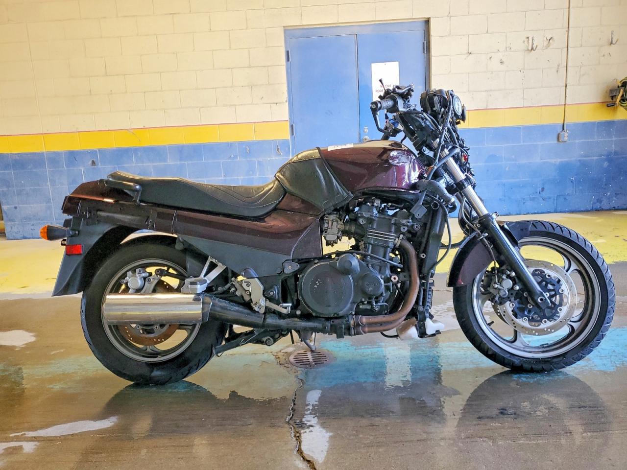 JKAZGCA15XB512759 · 1999 KAWASAKI ZG1000
