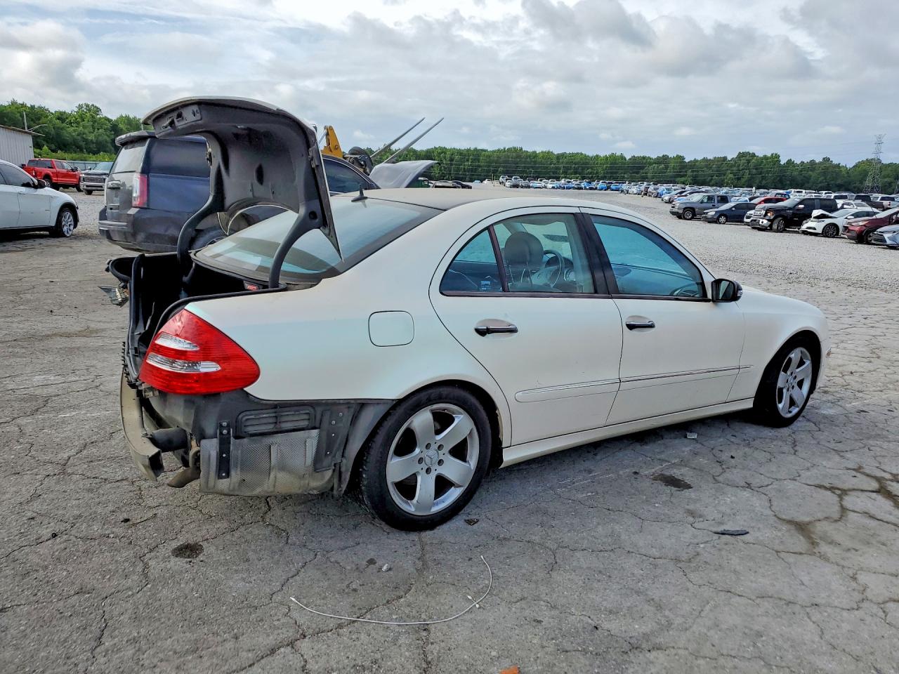 WDBUF70J94A462220 · 2004 MERCEDES-BENZ E · 3/13