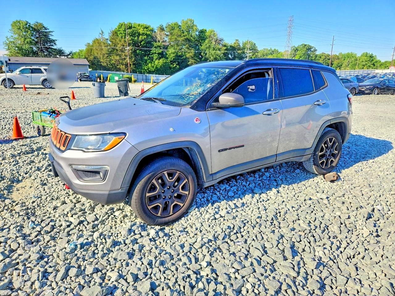 3C4NJDDB9LT221397 · 2020 JEEP COMPASS