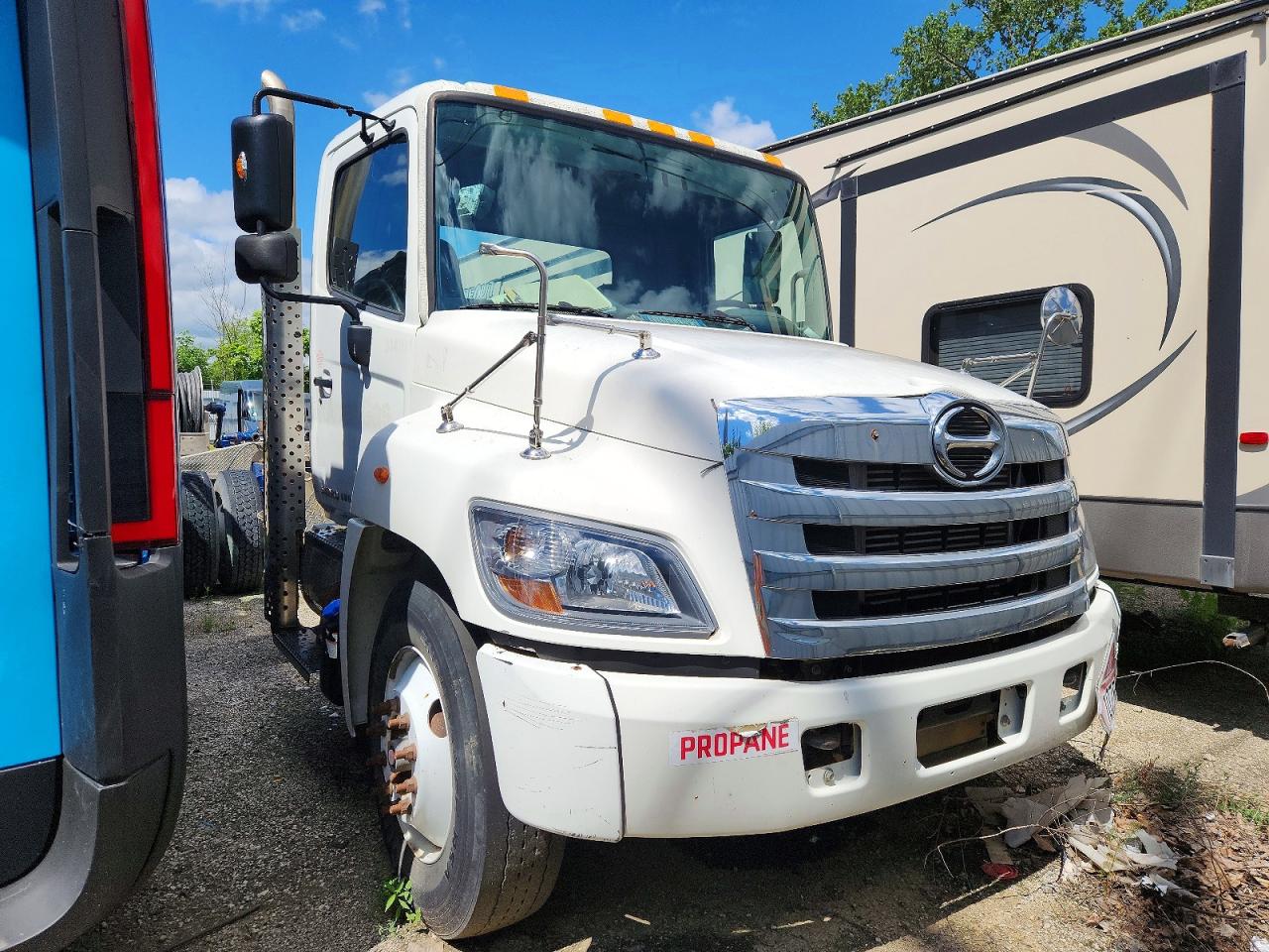 2014 HINO HINO 338