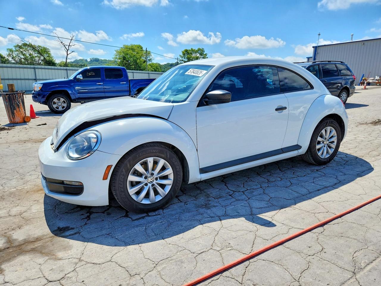3VWF17AT1FM651567 · 2015 VOLKSWAGEN BEETLE