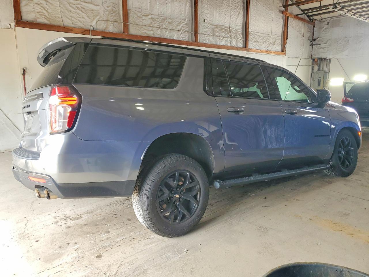 1GNSKDKL4NR118810 · 2022 CHEVROLET SUBURBAN · 3/13