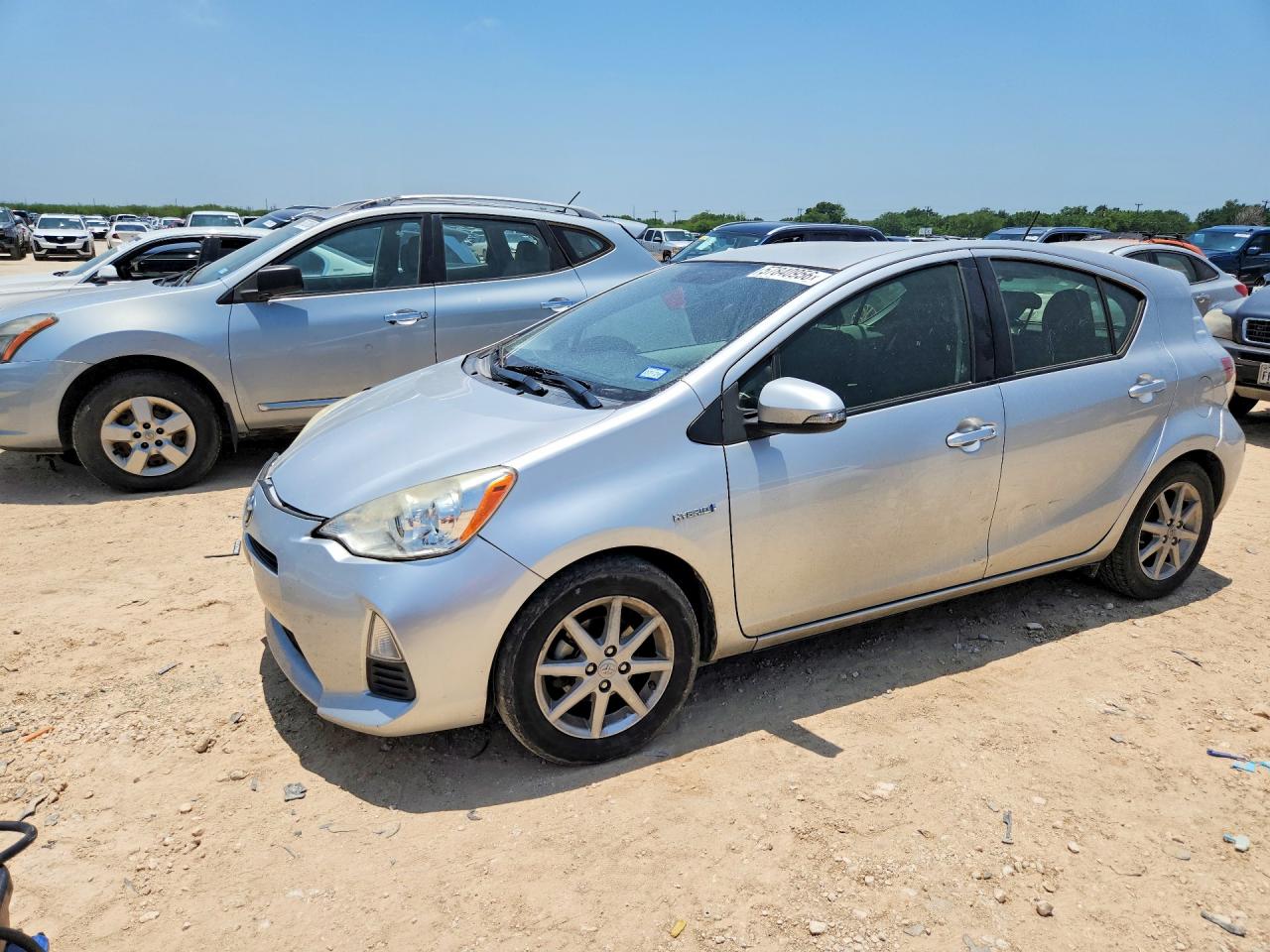 JTDKDTB32E1085429 · 2014 TOYOTA PRIUS C