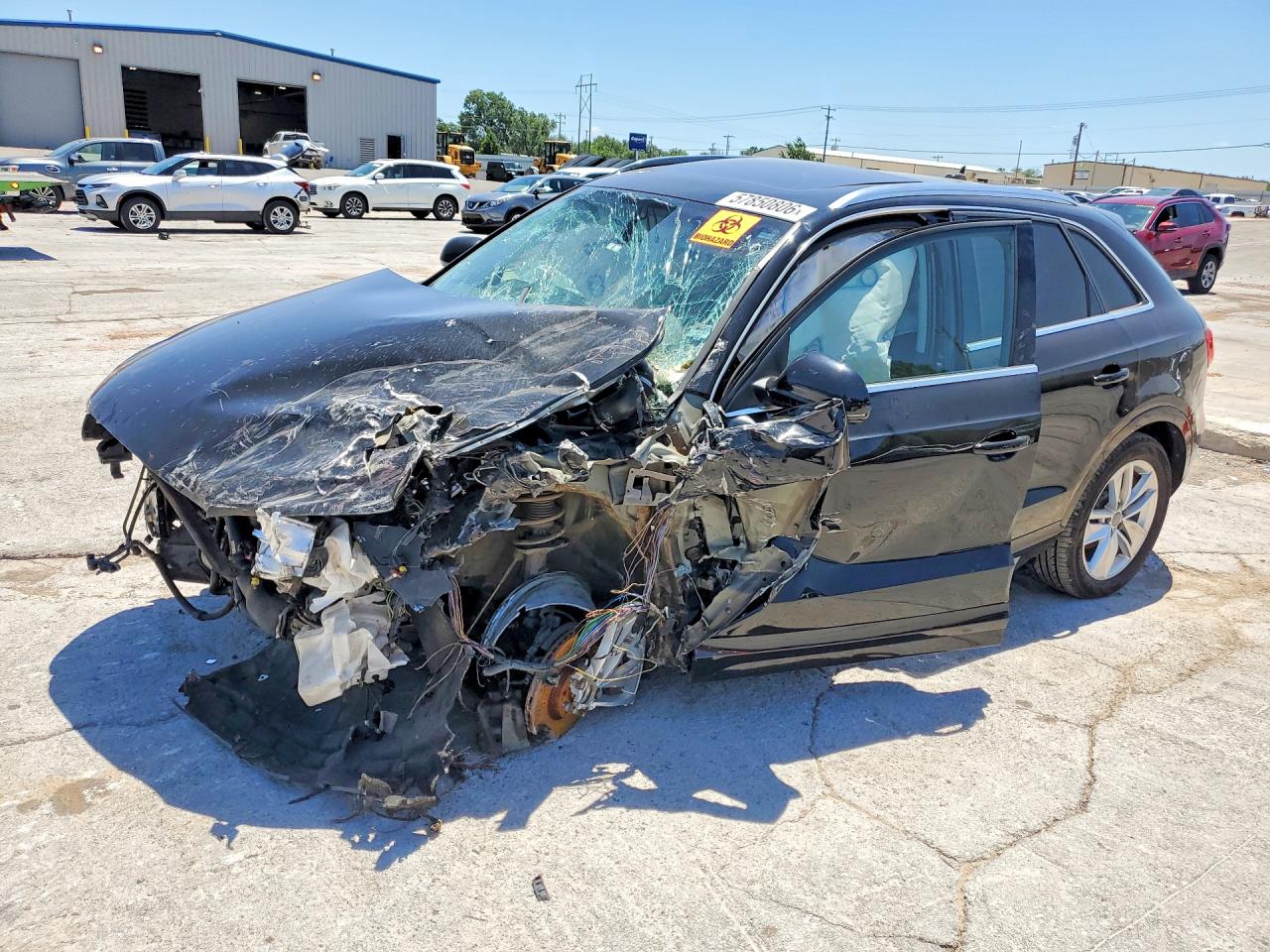 WA1BFCFS8GR003326 · 2016 AUDI Q3