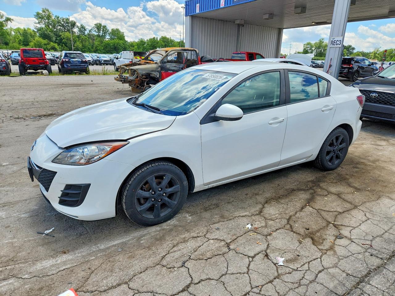 JM1BL1SF4A1210992 · 2010 MAZDA 3