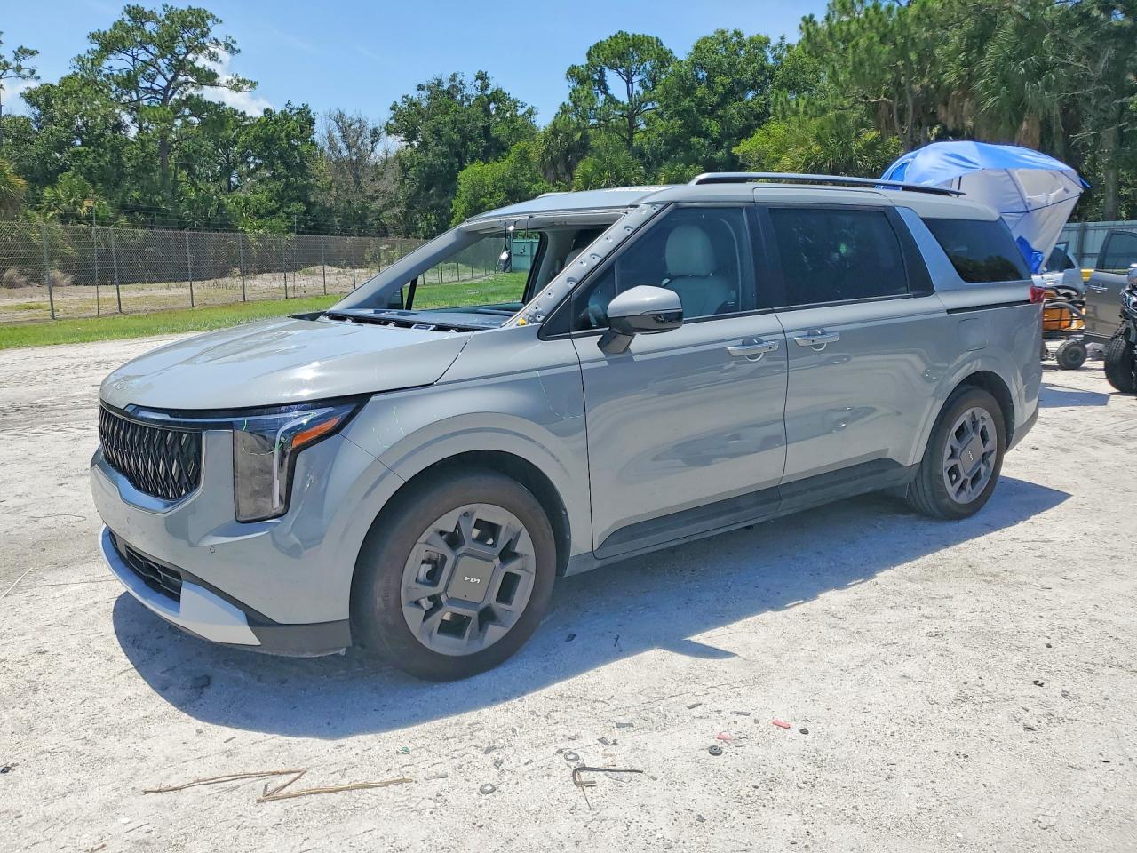 2025 KIA CARNIVAL
