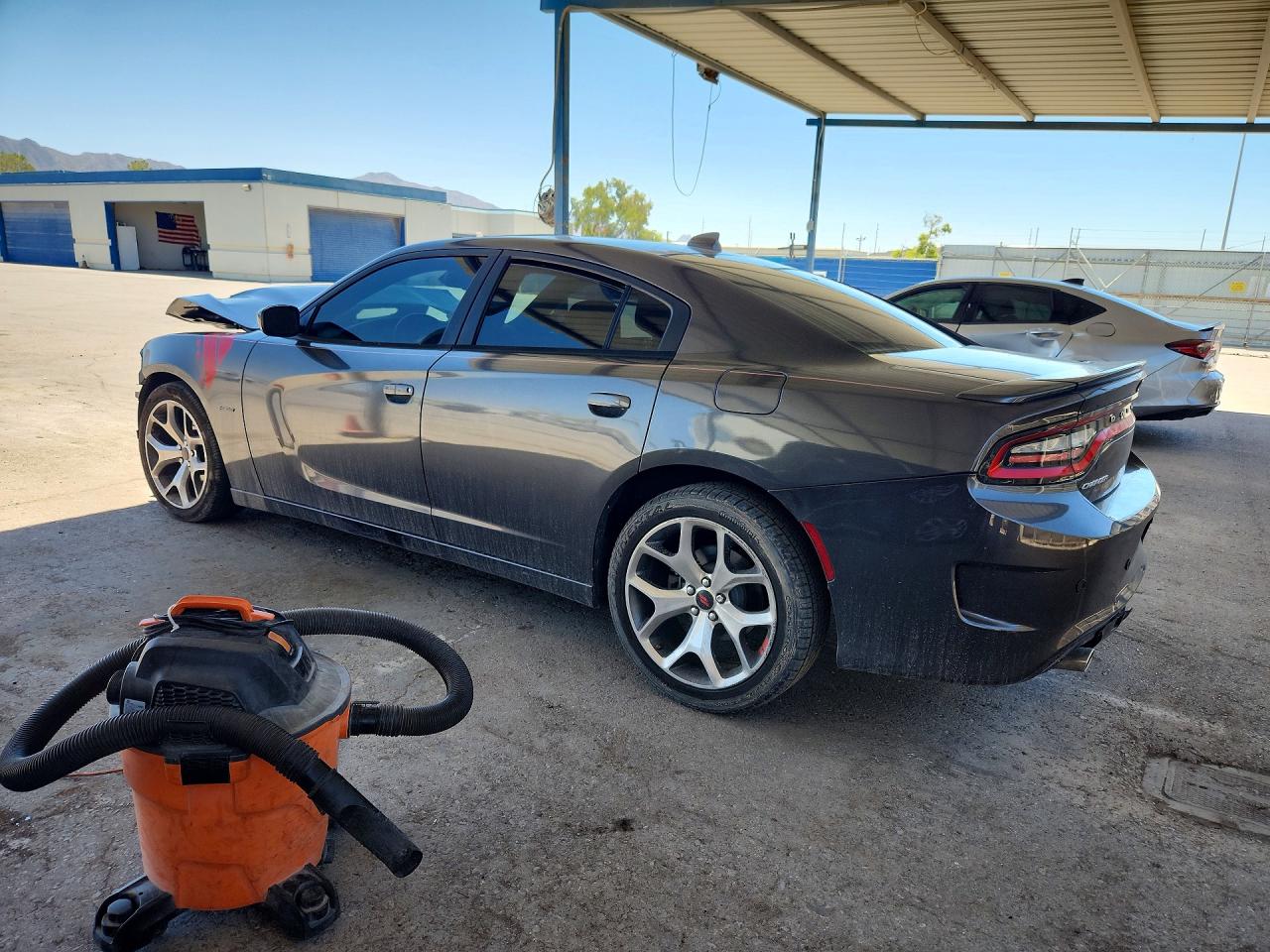 2C3CDXCT8FH801039 · 2015 DODGE CHARGER · 2/12