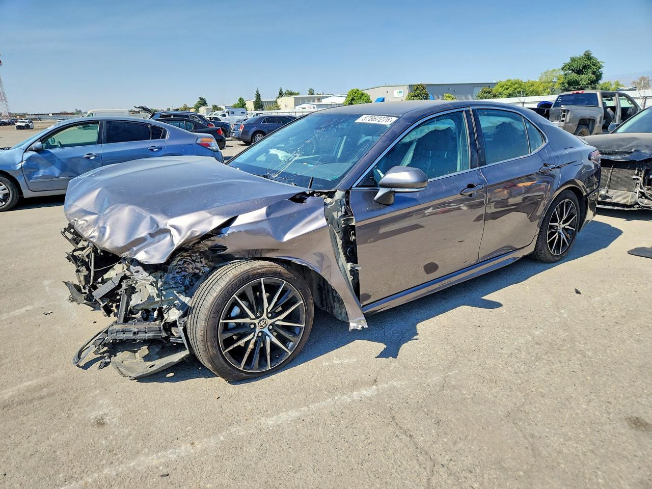 4T1G11AK8NU054076 · 2022 TOYOTA CAMRY