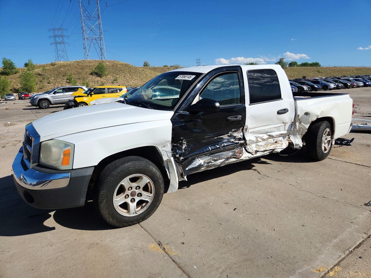 1D7HE48N55S329502 · 2005 DODGE DAKOTA