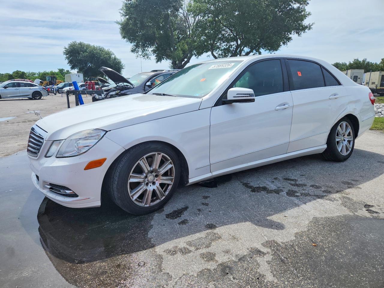 WDDHF5KB2DA764080 · 2013 MERCEDES-BENZ E