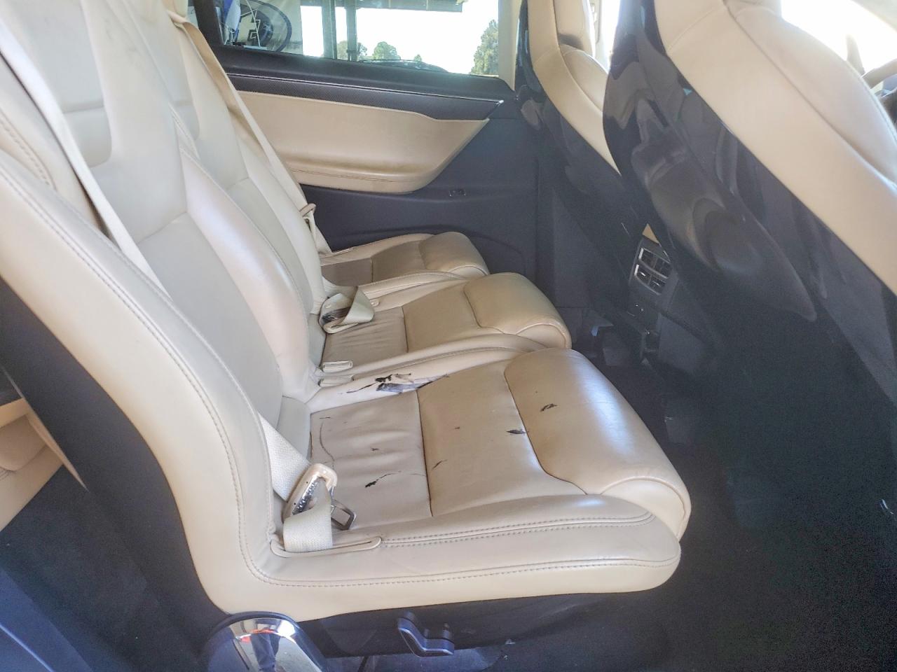 5YJXCAE26HF044314 · 2017 TESLA MODEL X · 10/12