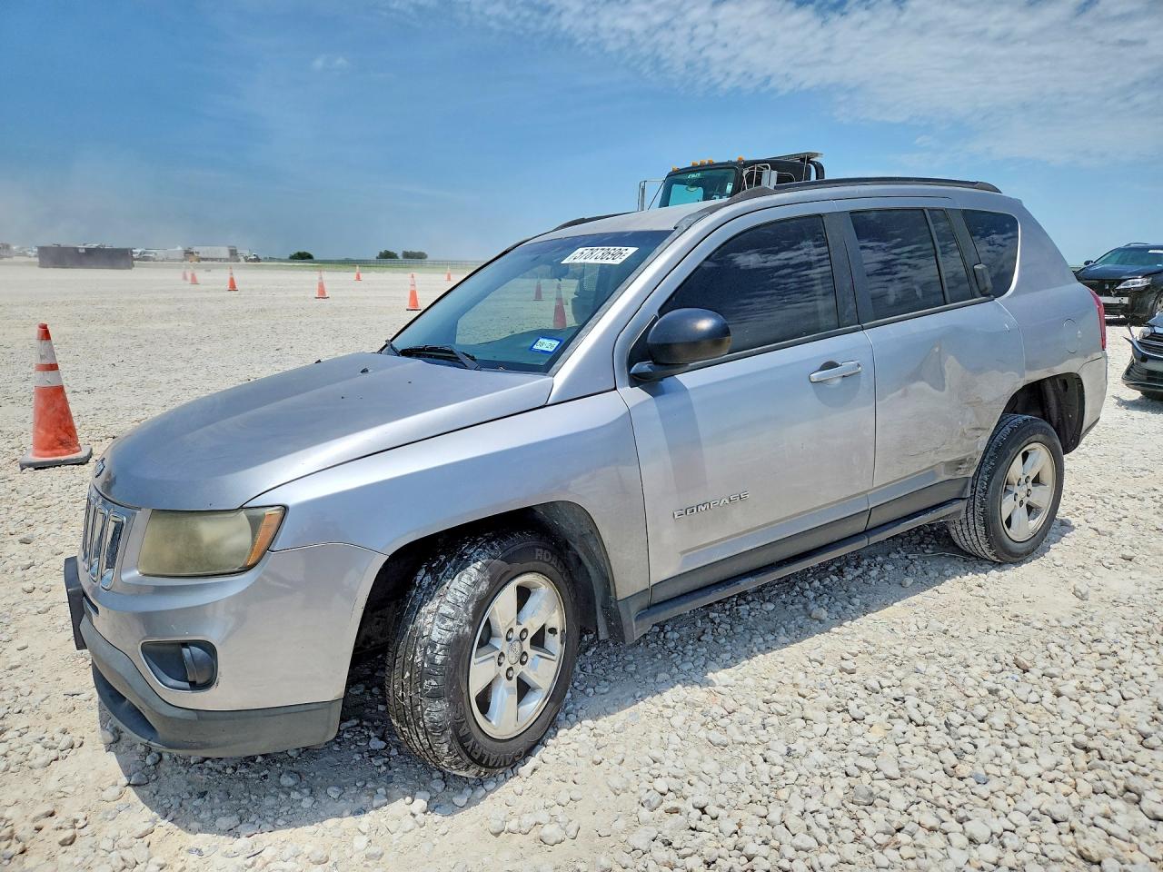 1C4NJCBA7FD284755 · 2015 JEEP COMPASS