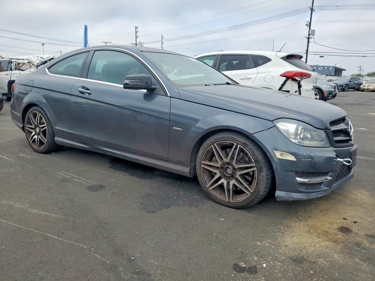 WDDGJ4HB8EG288850 · 2014 MERCEDES-BENZ C · 4/13