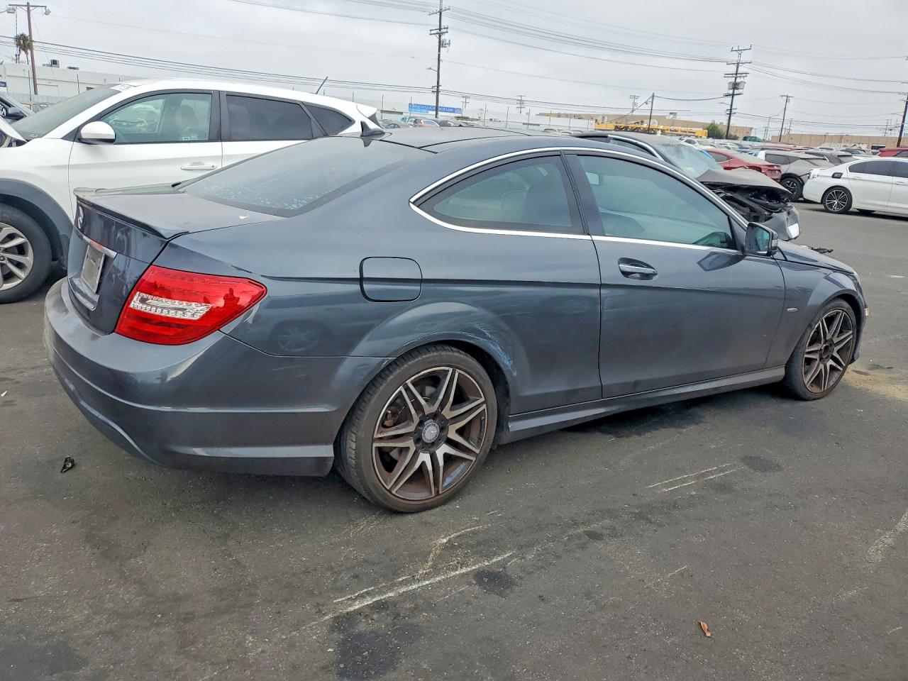 WDDGJ4HB8EG288850 · 2014 MERCEDES-BENZ C · 3/13