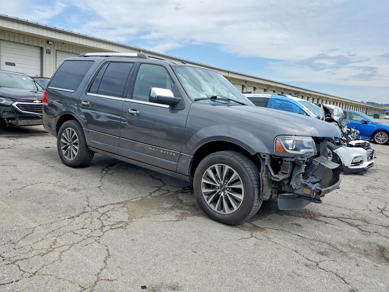 5LMJJ2JT8HEL07994 · 2017 LINCOLN NAVIGATOR · 4/14