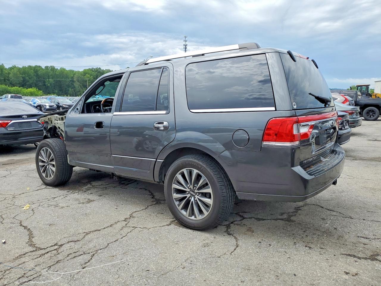 5LMJJ2JT8HEL07994 · 2017 LINCOLN NAVIGATOR · 2/14