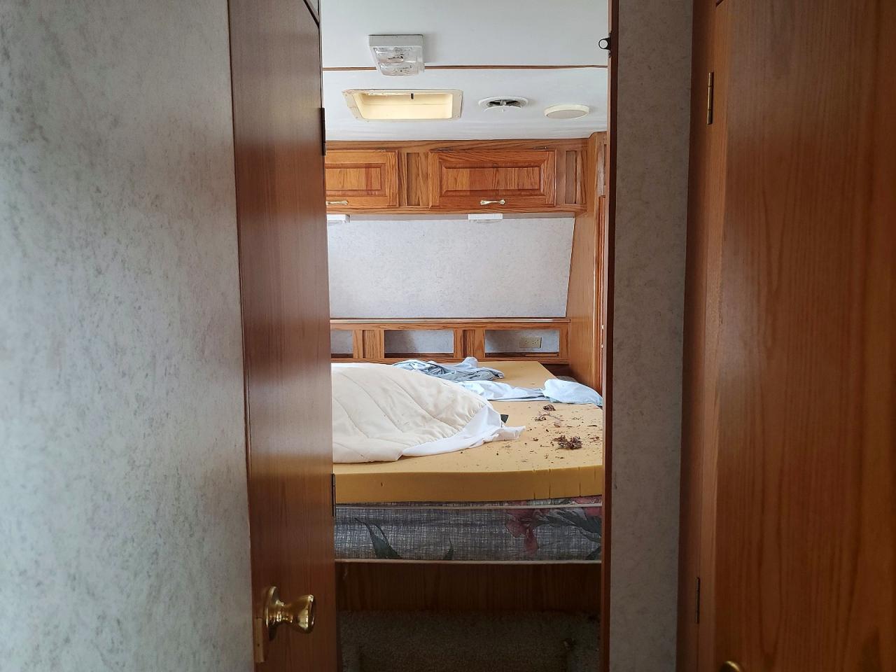1UJCJ02N1V5LU0061 · 1997 JAYCO JAY RECREATIONAL VEHICLE (RV) · 5/10