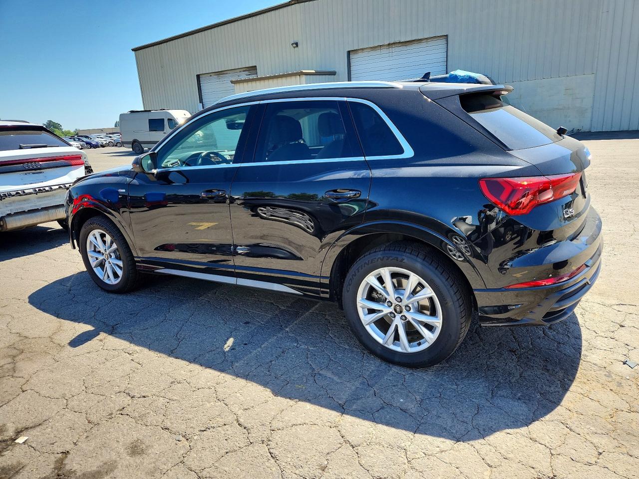 WA1DECF34N1070716 · 2022 AUDI Q3 · 2/12
