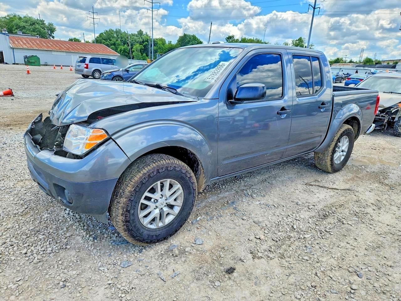 2016 NISSAN FRONTIER