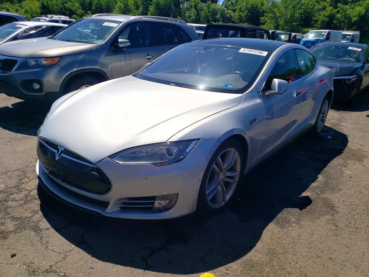 5YJSA1E24FF112932 · 2015 TESLA MODEL S