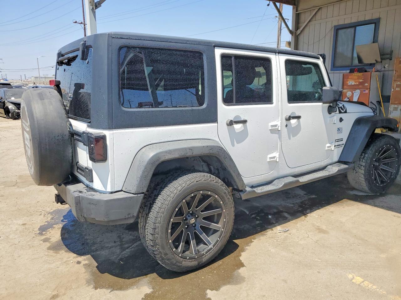1C4BJWDG2EL251186 · 2014 JEEP WRANGLER UNLIMITED · 3/13