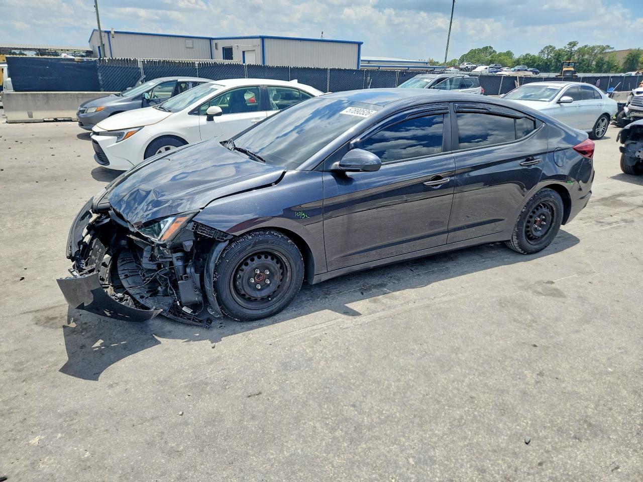5NPD74LF7LH602017 · 2020 HYUNDAI ELANTRA