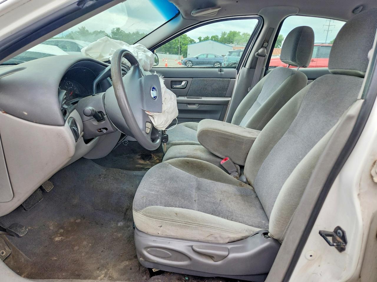 1FAFP5329YG206782 · 2000 FORD TAURUS · 7/12