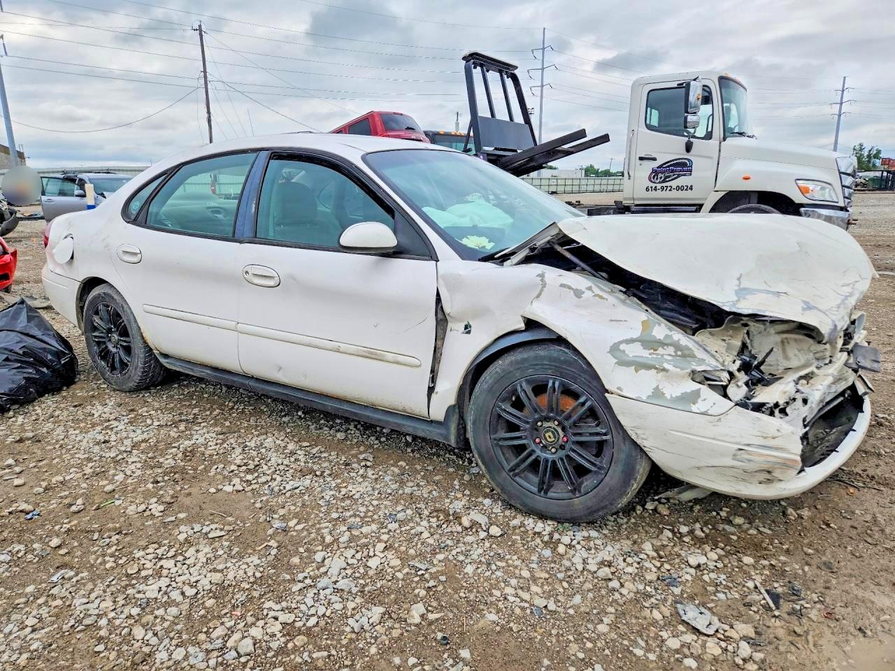 1FAFP5329YG206782 · 2000 FORD TAURUS · 4/12