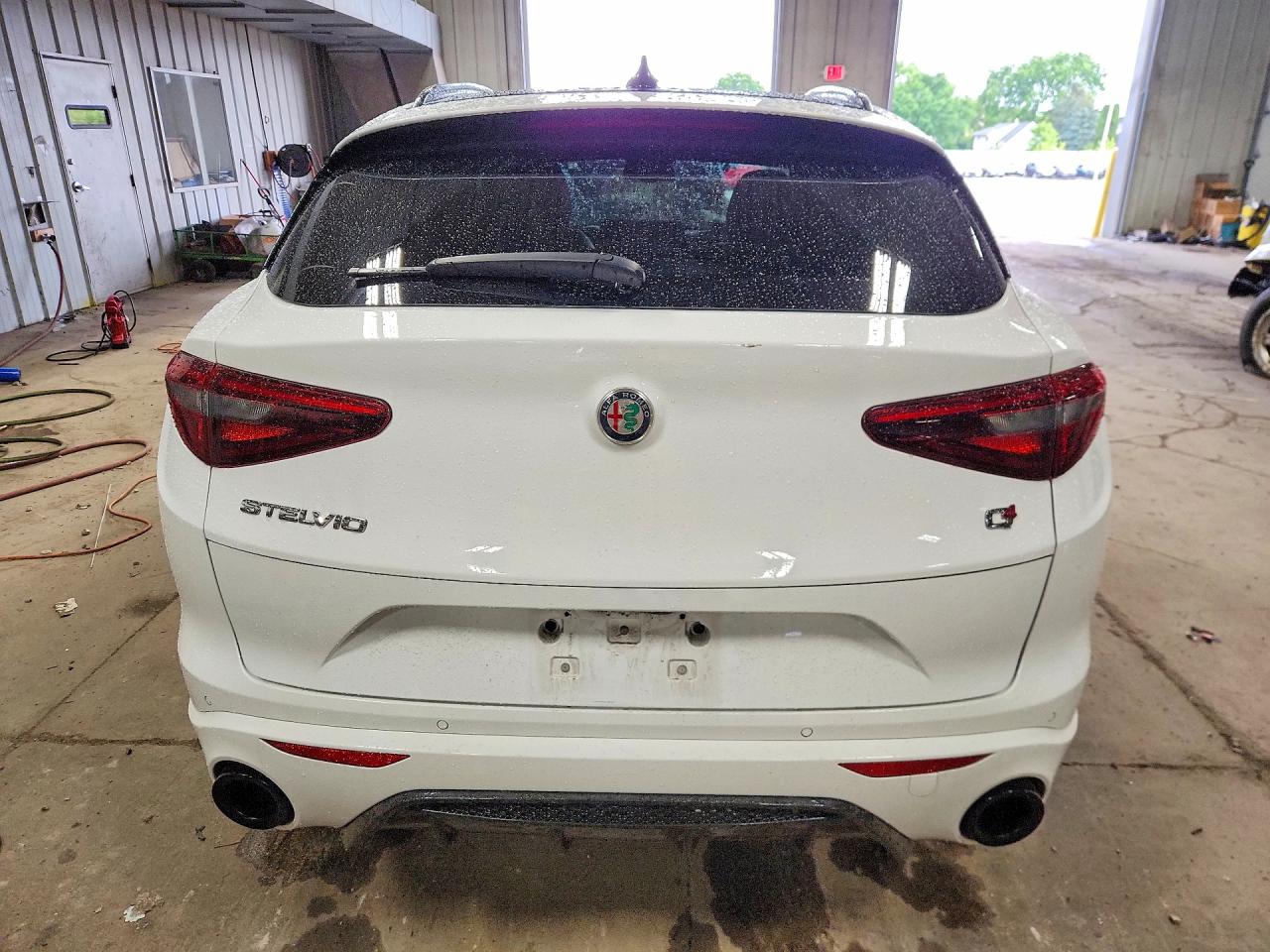 ZASPAKBN4N7D25532 · 2022 ALFA ROMEO STELVIO · 6/13