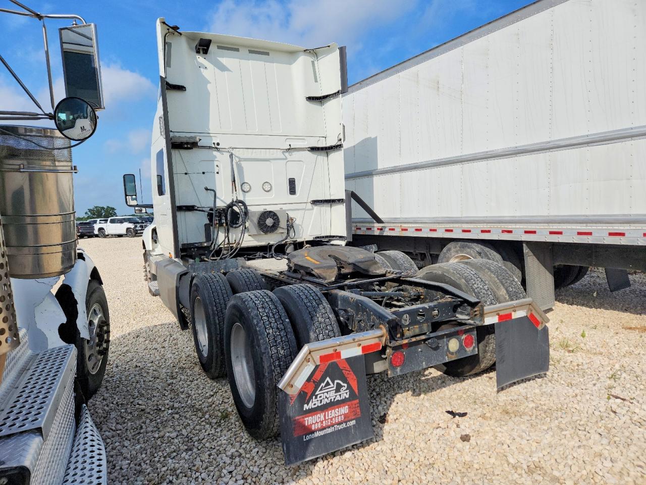3HSDZAPR4LN813426 · 2020 INTERNATIONAL LT625 · 3/10
