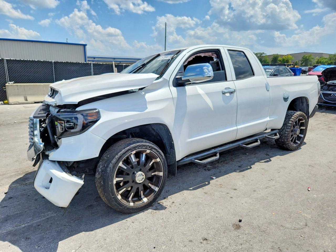 2014 TOYOTA TUNDRA