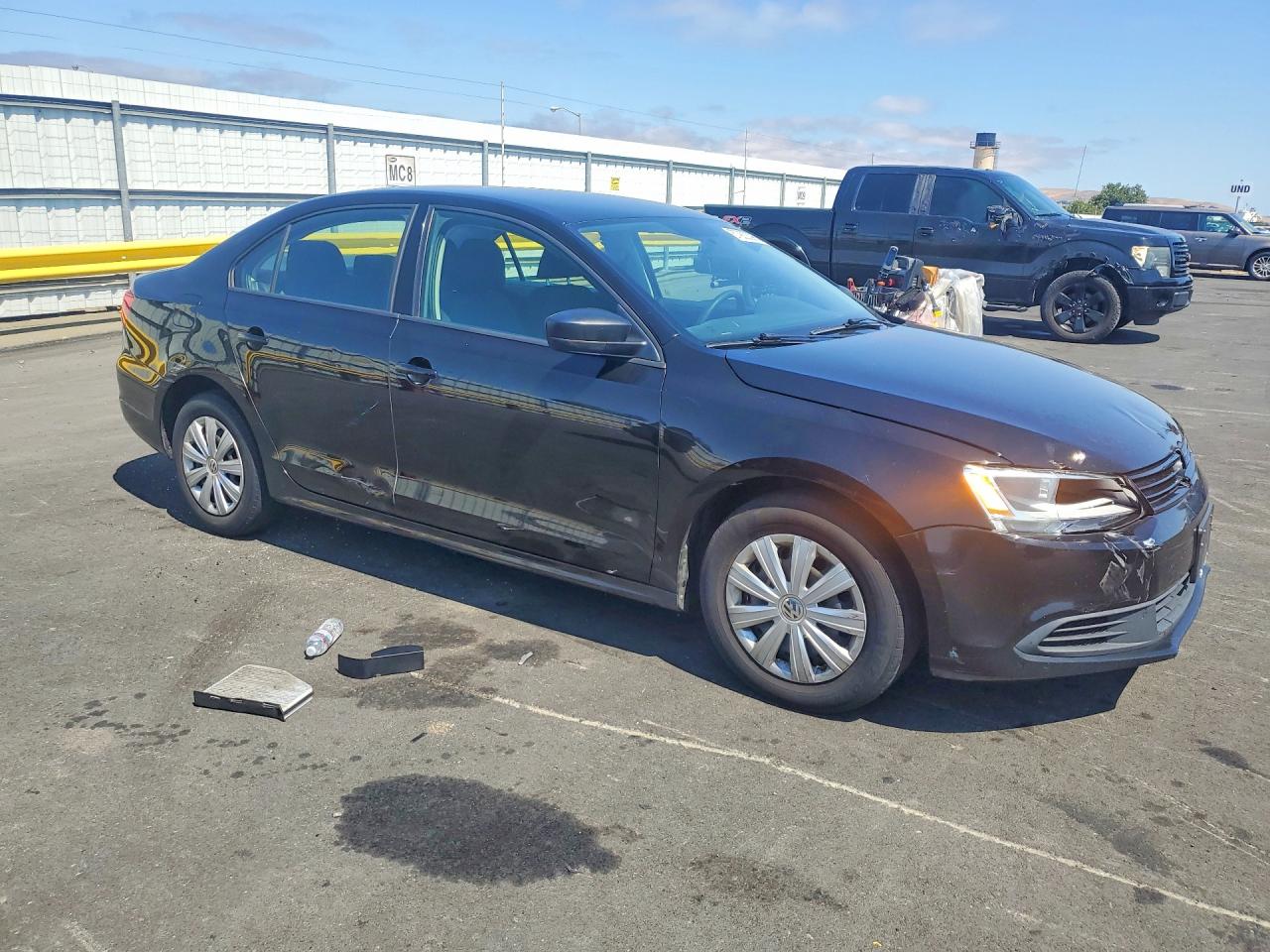 3VW2K7AJ0EM404405 · 2014 VOLKSWAGEN JETTA · 4/12