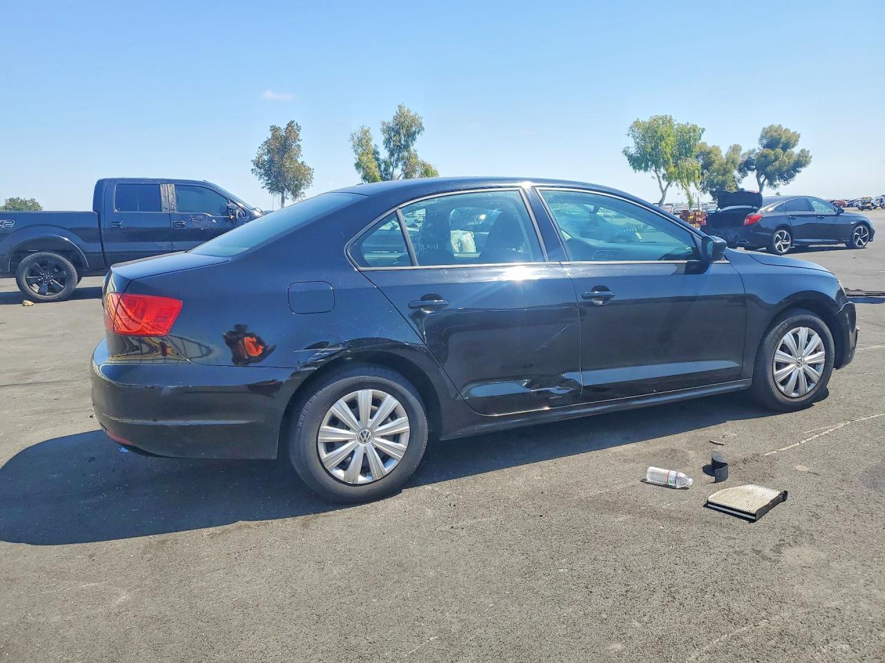 3VW2K7AJ0EM404405 · 2014 VOLKSWAGEN JETTA · 3/12