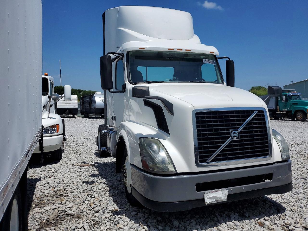 4V4N39TG5HN988048 · 2017 VOLVO VN