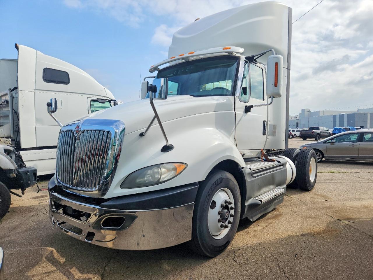 1HSDGAPR3HH164791 · 2017 INTERNATIONAL PROSTAR · 2/10