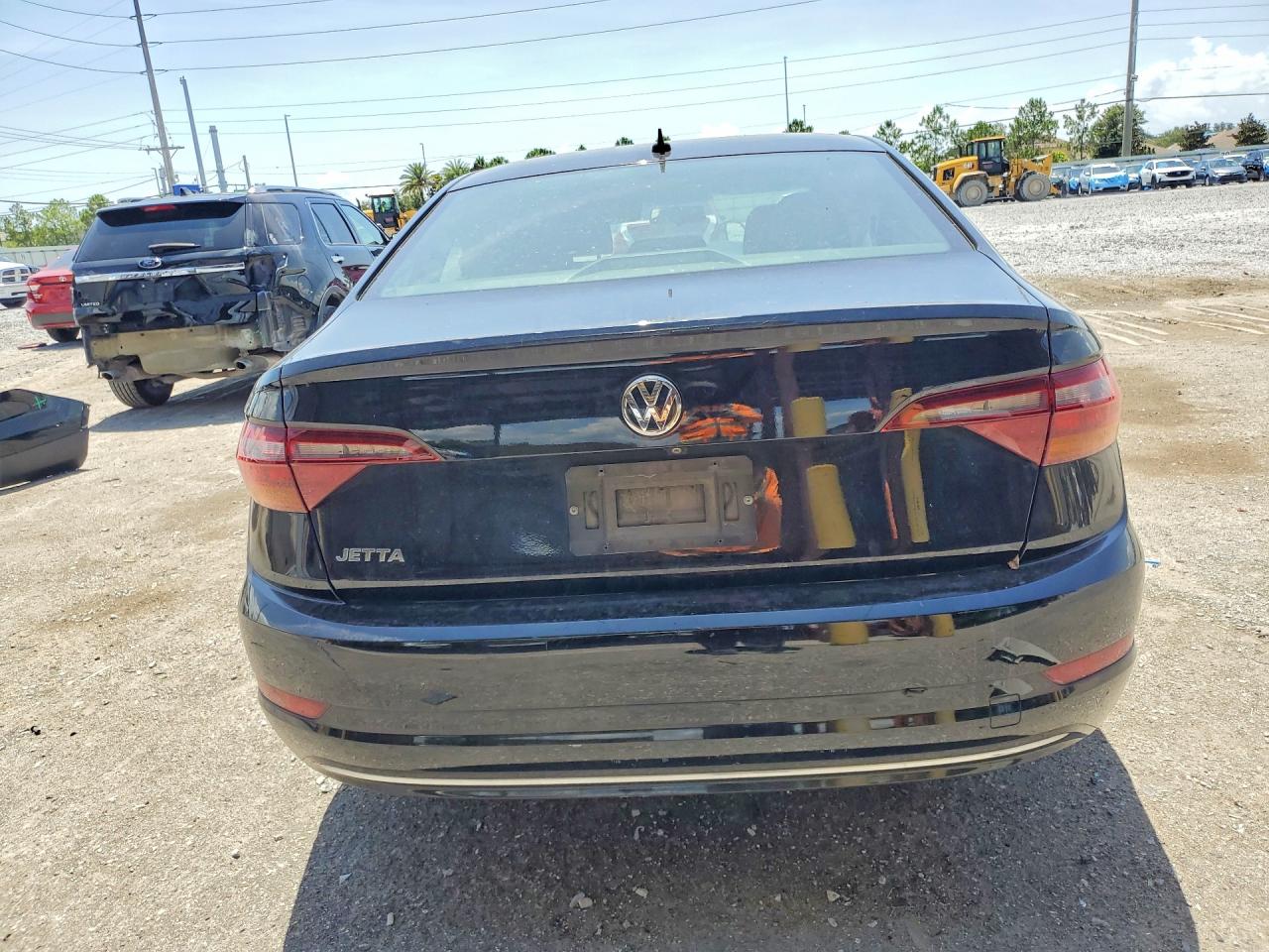 3VWN57BU3KM034950 · 2019 VOLKSWAGEN JETTA · 6/13
