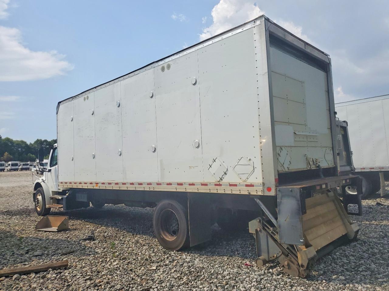 1FVACXDT9CHBM7147 · 2012 FREIGHTLINER M2 · 3/11